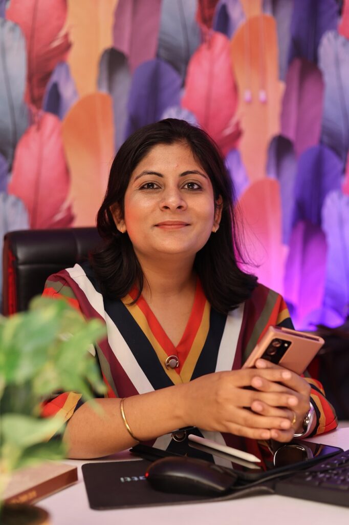 woman, business, corporate, designer, artist, graphic designer, ceo, co-founder, f1 digitals, shallu narula, professional, indian, entrepreneur